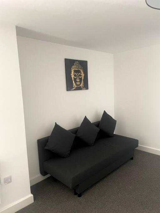 #6Bs 1 Bed Serviced Apartment ดาร์บี ภายนอก รูปภาพ