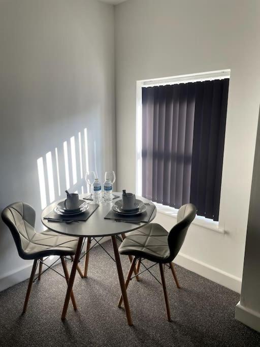 #6Bs 1 Bed Serviced Apartment ดาร์บี ภายนอก รูปภาพ